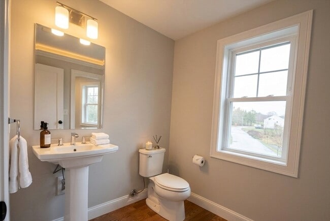 Building Photo - 57 Castine St