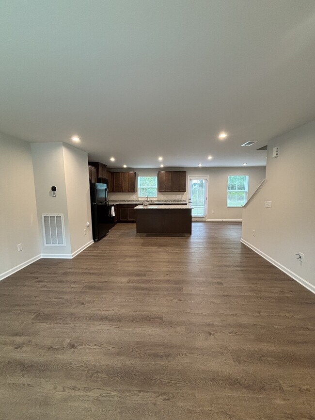 Building Photo - 282 N Coral Bells Wy