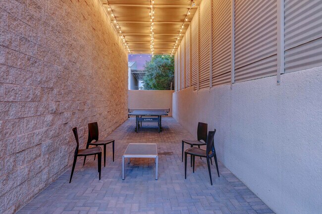 Building Photo - 41370 Sparkey Way