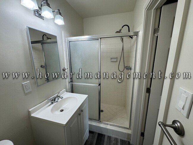 Building Photo - 04240CE