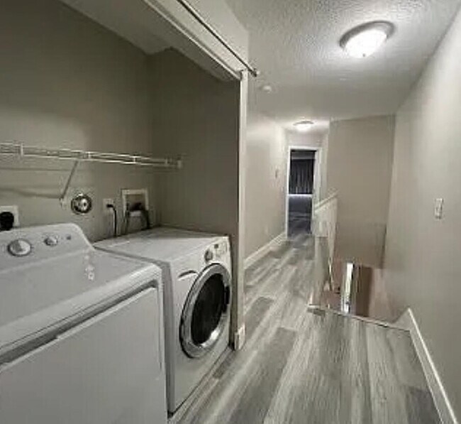 Building Photo - 4811 NW 58th Manor