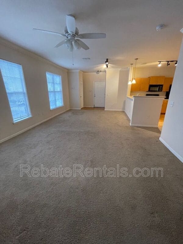 Building Photo - 8290 Gate Pkwy W