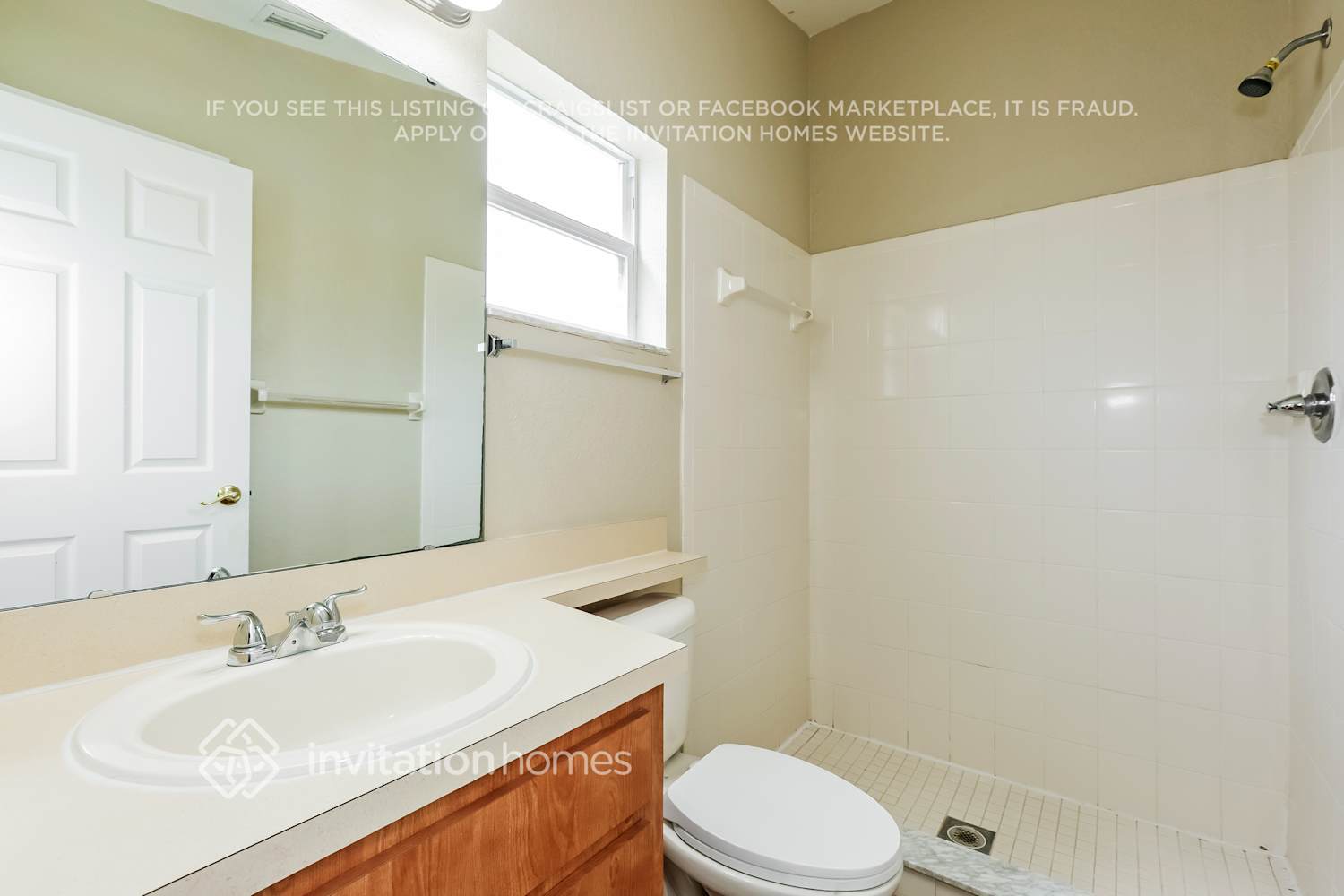 Building Photo - 8749 Pebblebrooke Way