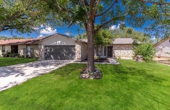 Building Photo - 11359 Spg Crst Dr