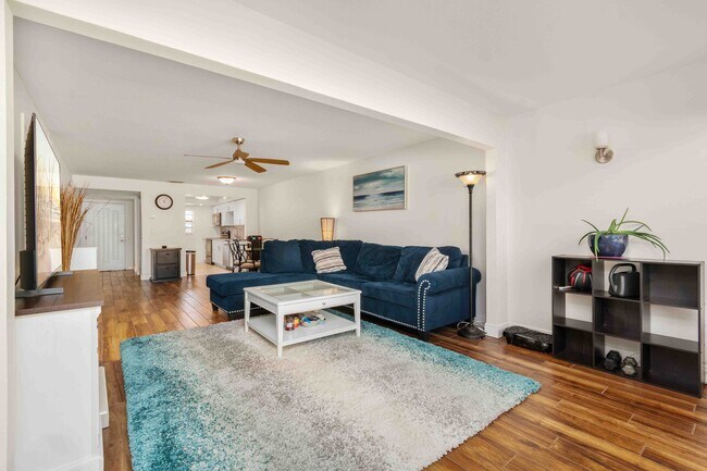 Building Photo - 1750 Belleair Forest Dr