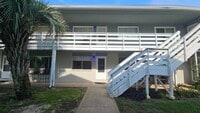 Building Photo - 726 Eglin Pkwy