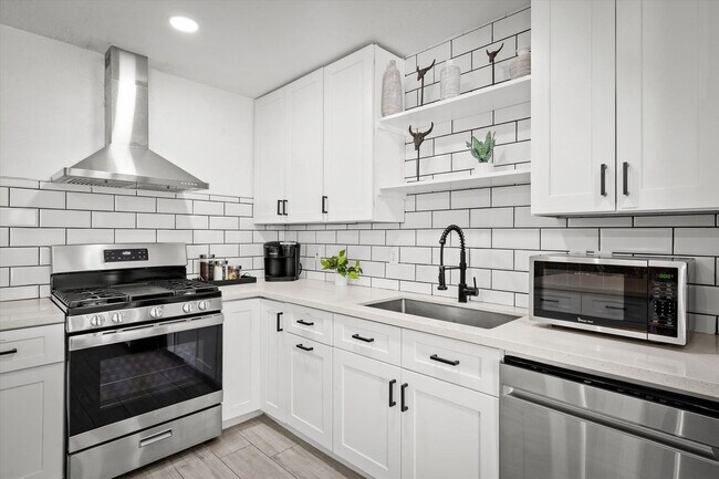 Building Photo - 4920 N 85th St