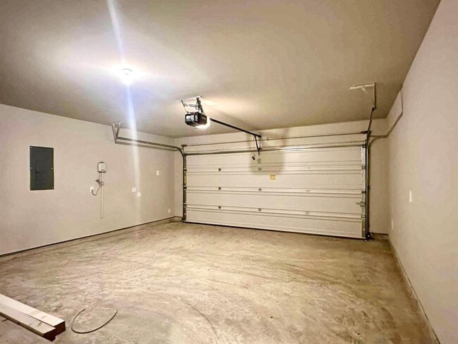 Building Photo - 6603 Kentfield Dr