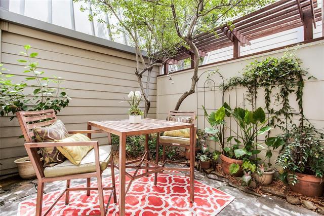 Building Photo - 3949 Buena Vista St