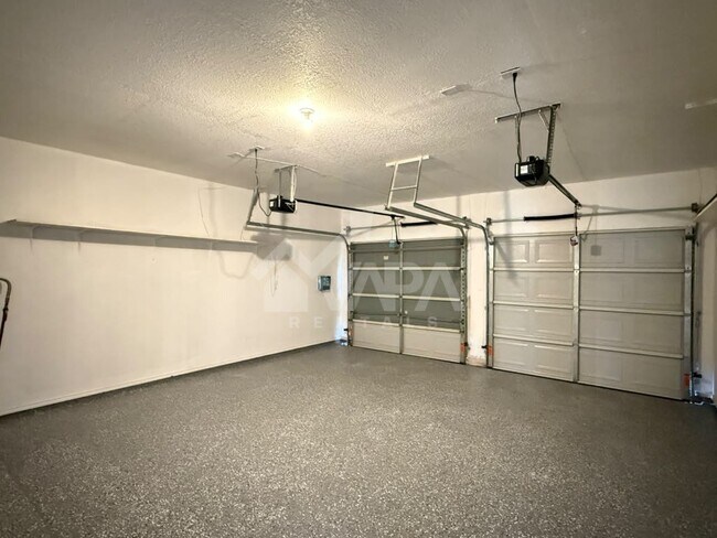 Building Photo - 918 Spring Knoll