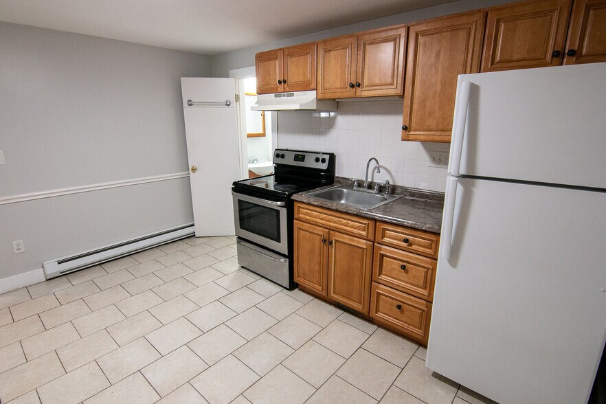 Building Photo - 21 Essex St