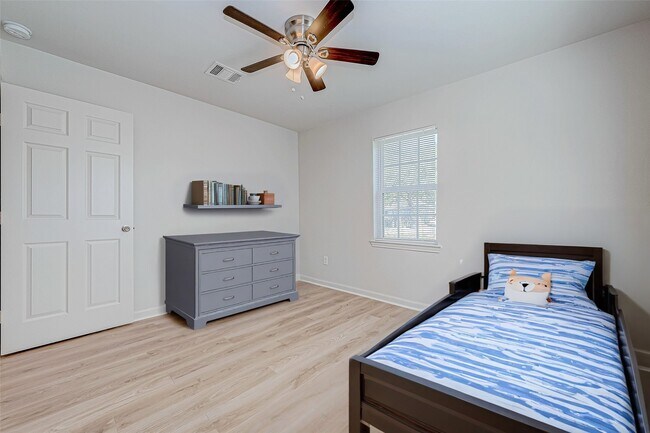 Building Photo - 3618 Noah St