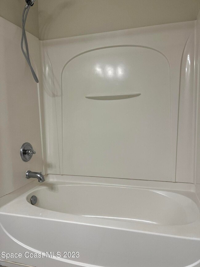 Building Photo - 605 Margie Dr