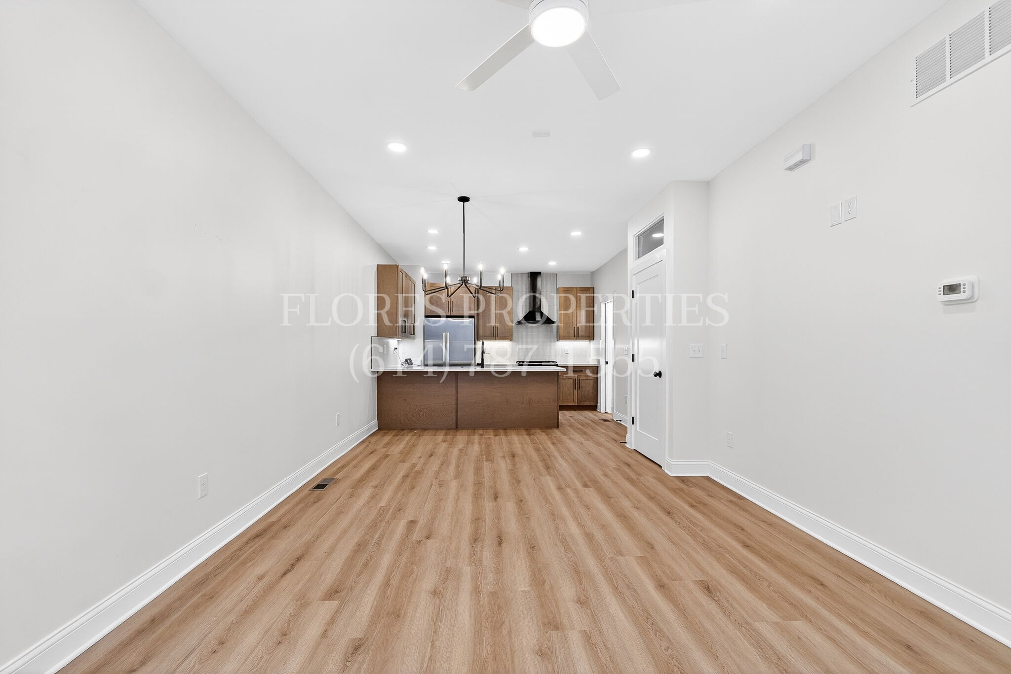 Building Photo - 698 S 22nd St