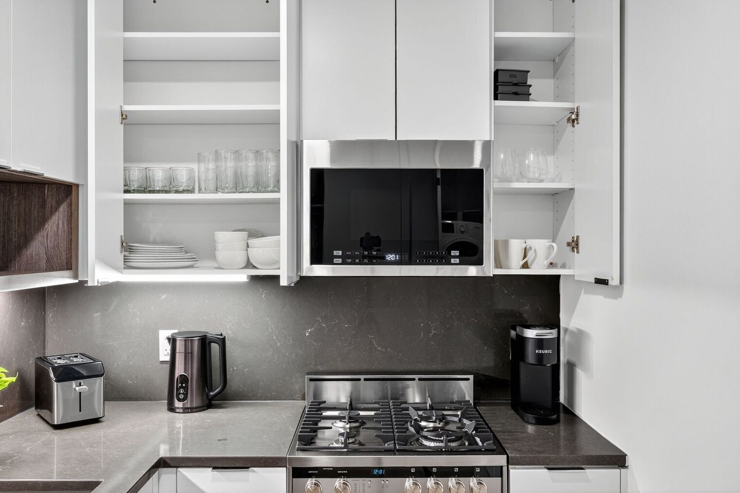 Building Photo - 68 W 37th St