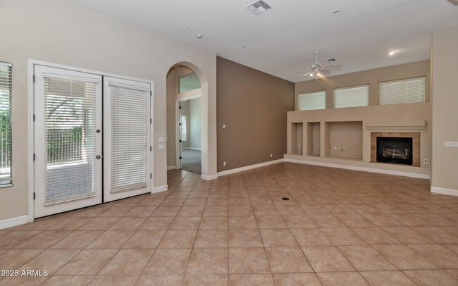 Building Photo - 8535 E Preserve Way