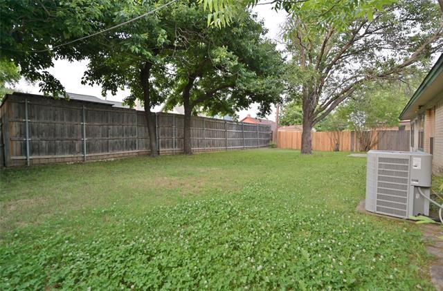 Building Photo - 4107 Pyracantha Dr