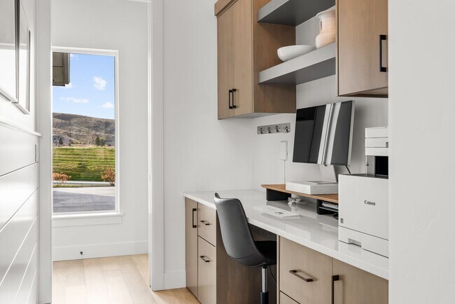 Building Photo - Stunning North Boise Foothills Home Availa...