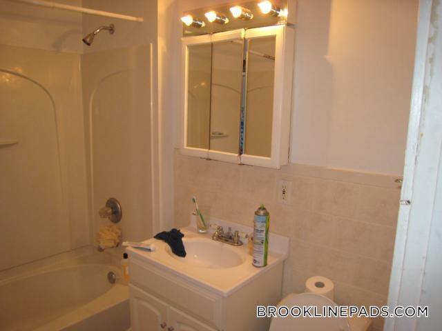 Building Photo - 66 Egmont St