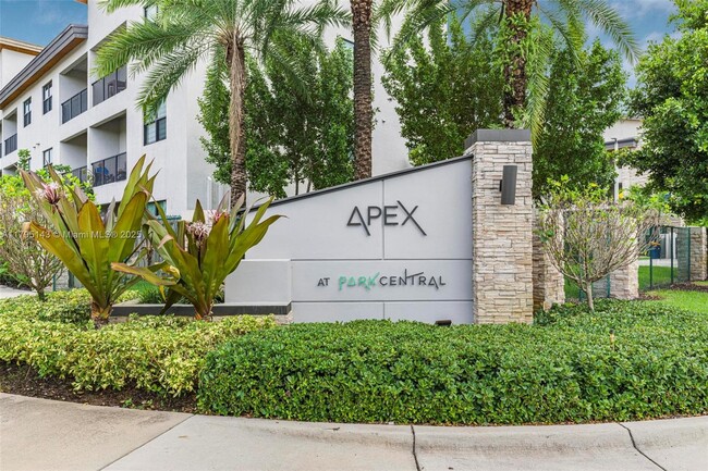 Building Photo - 7865 NW 104th Ave