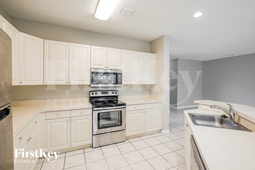 Building Photo - 1436 NW 159th Ln