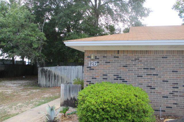 Building Photo - 126 Classic Manor Ct
