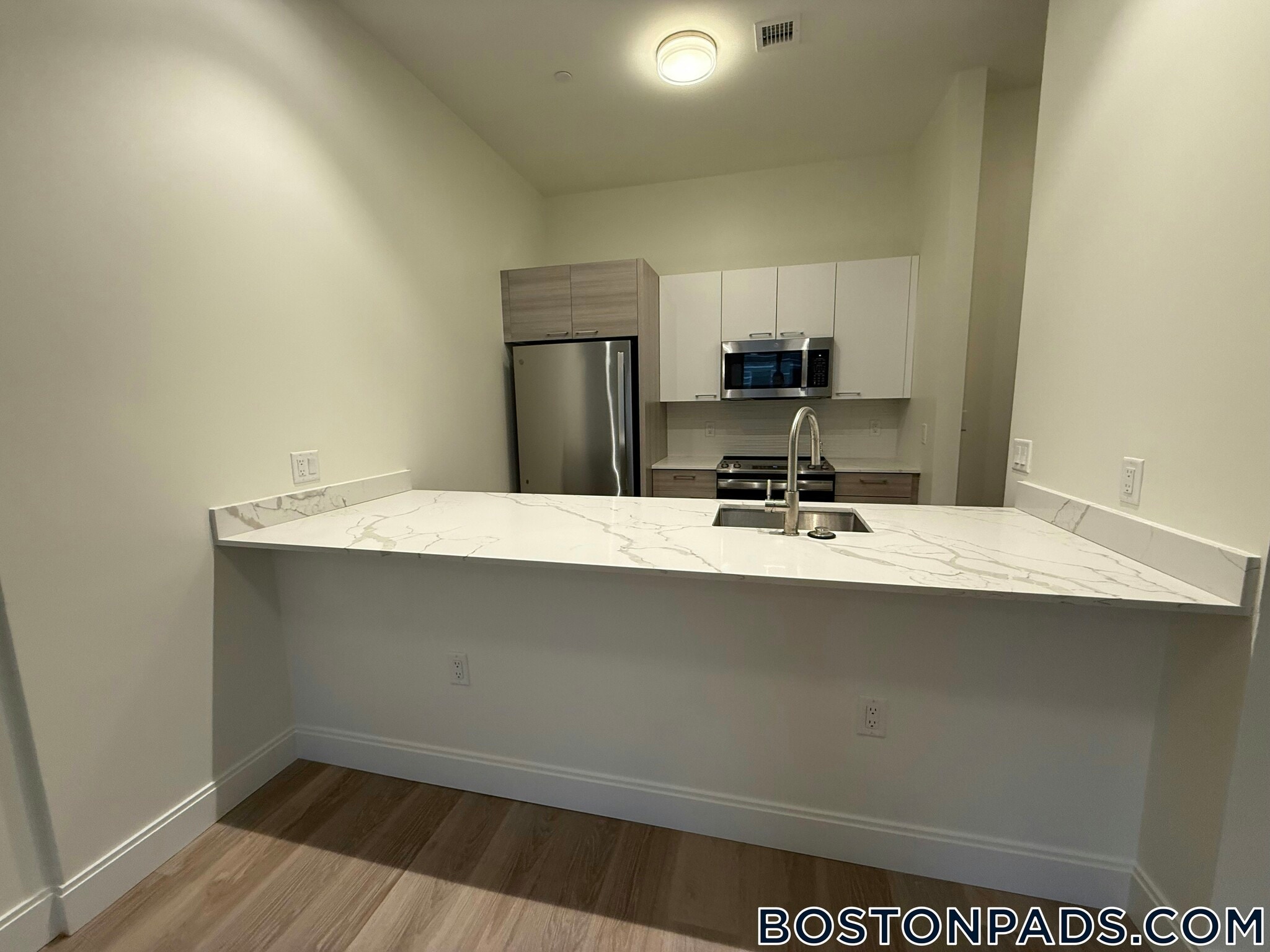 Building Photo - 1079 Commonwealth Ave