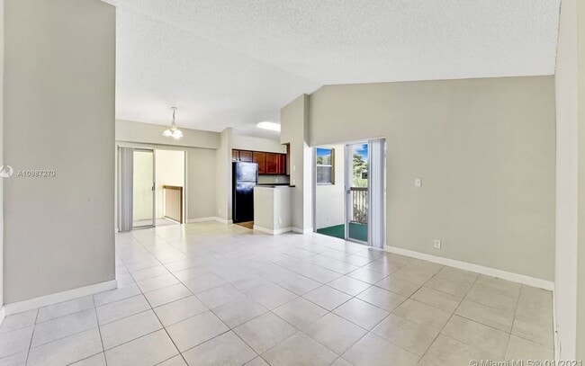 Building Photo - 7670 Westwood Dr
