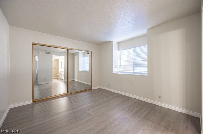 Building Photo - 5336 Mancos Ct