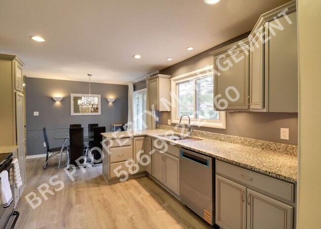 Building Photo - Newly Renovated 3-Bedroom Home for Rent – West Bloomfield, MI