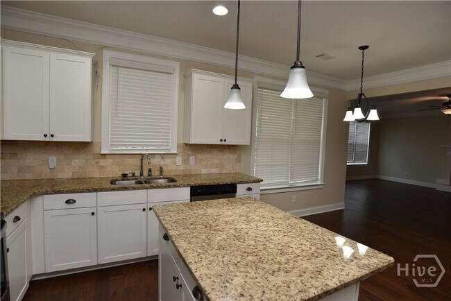 Building Photo - 215 Beckley Dr