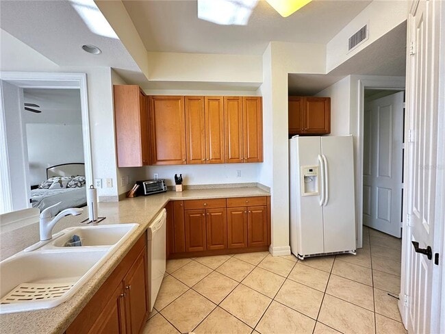 Building Photo - 98 Vivante Blvd