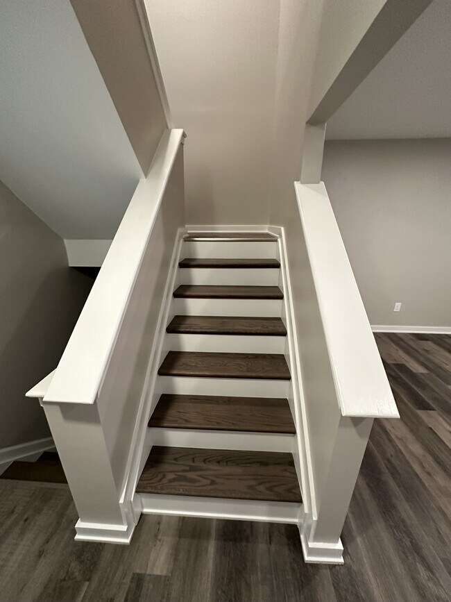 Building Photo - 5335 Tara Hill Dr