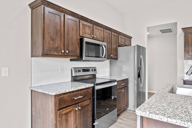 Building Photo - LEASING