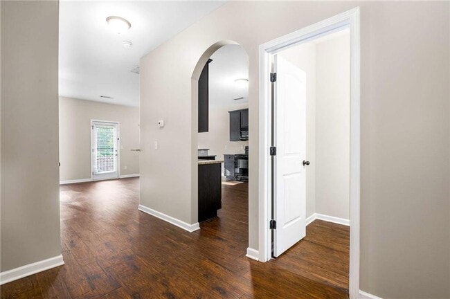 Building Photo - 317 Clover Brook Dr