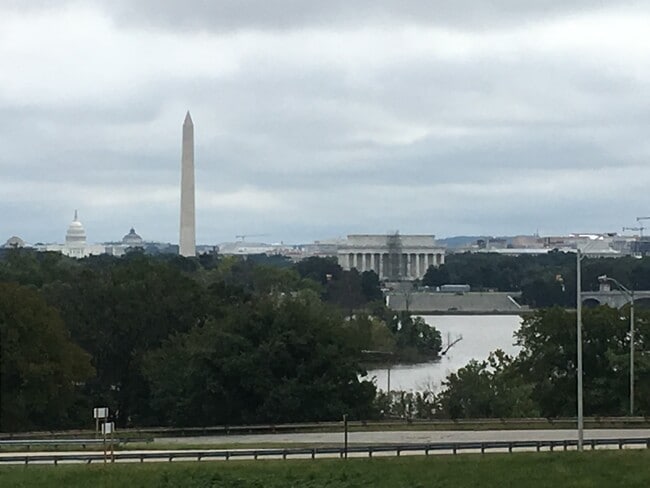 Building Photo - 1121 ARLINGTON Blvd