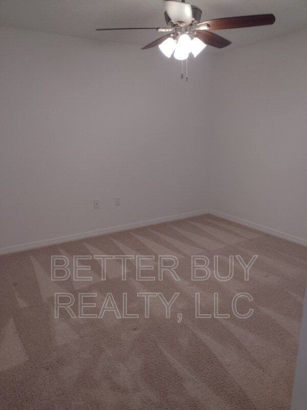Building Photo - 16 Kalendar Ct