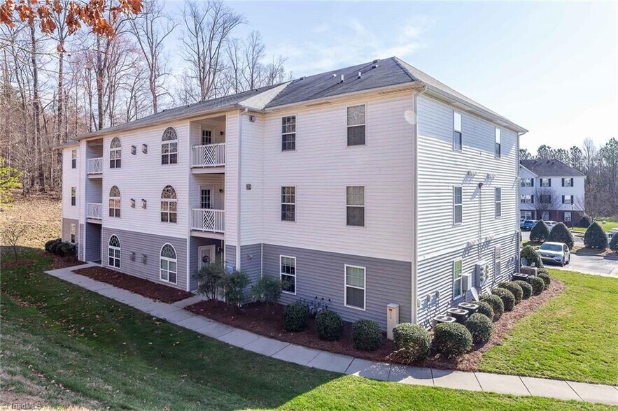 Building Photo - 4305 Timberbrooke Dr