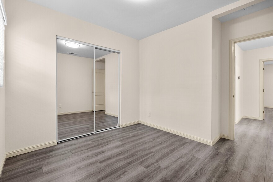 Building Photo - 4417 W 29th St