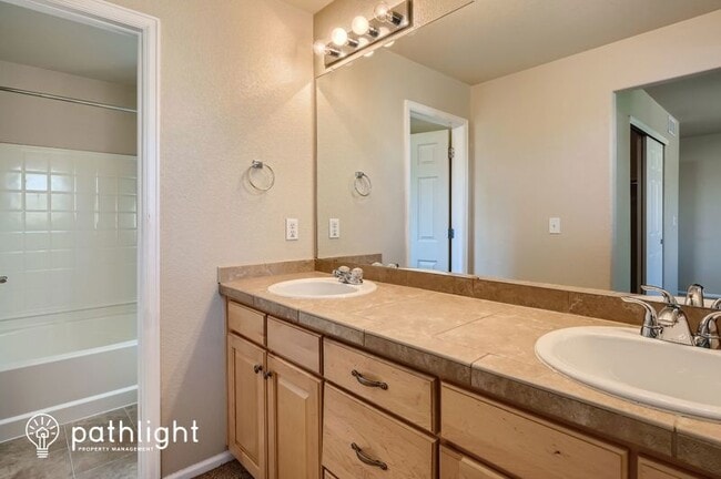 Building Photo - 1218 103rd Ave