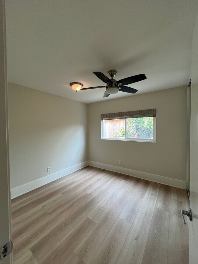 Building Photo - Beautiful Single Story 4b 2b Family Home