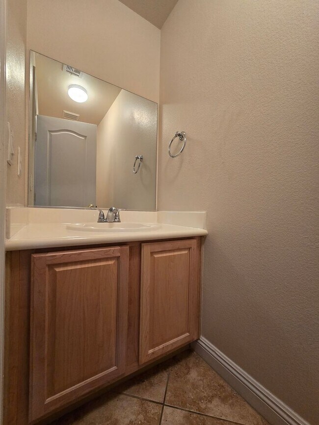 Building Photo - A Fabulous 3 Bedroom, 2.5 Bathroom, 2 Car Garage Townhome in NW Las Vegas