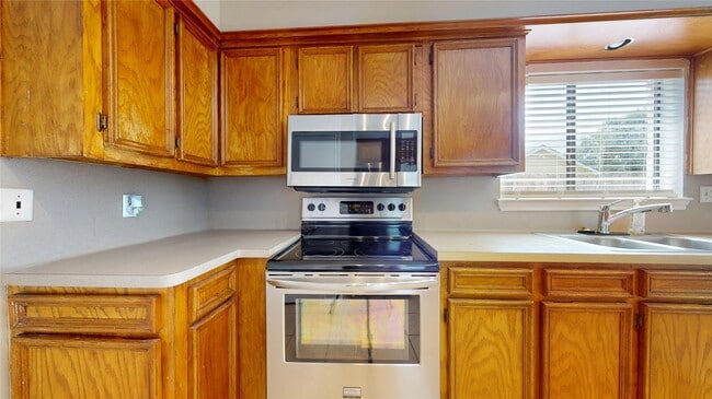 Building Photo - 5127 Girnigoe Dr