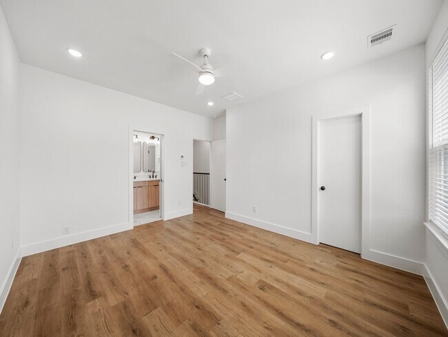 Building Photo - 7031 Avenue N