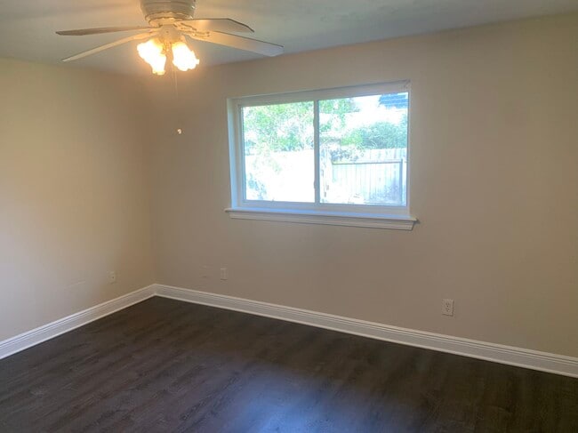 Building Photo - 4945 Avron Blvd