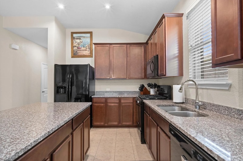 Building Photo - 1608 Torre St