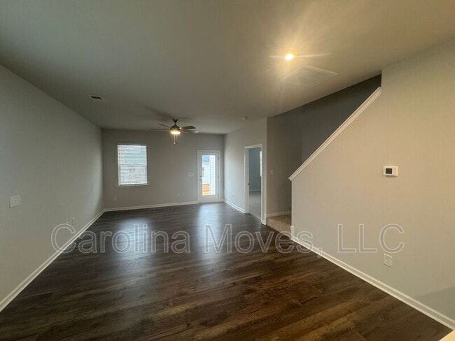 Building Photo - 409 Mariene Dr