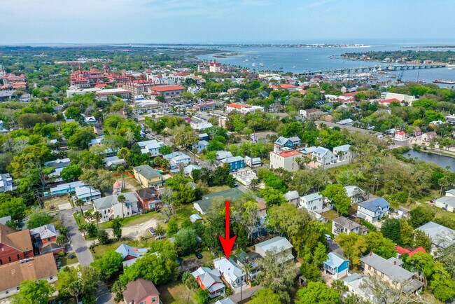 Building Photo - 90 De Haven St