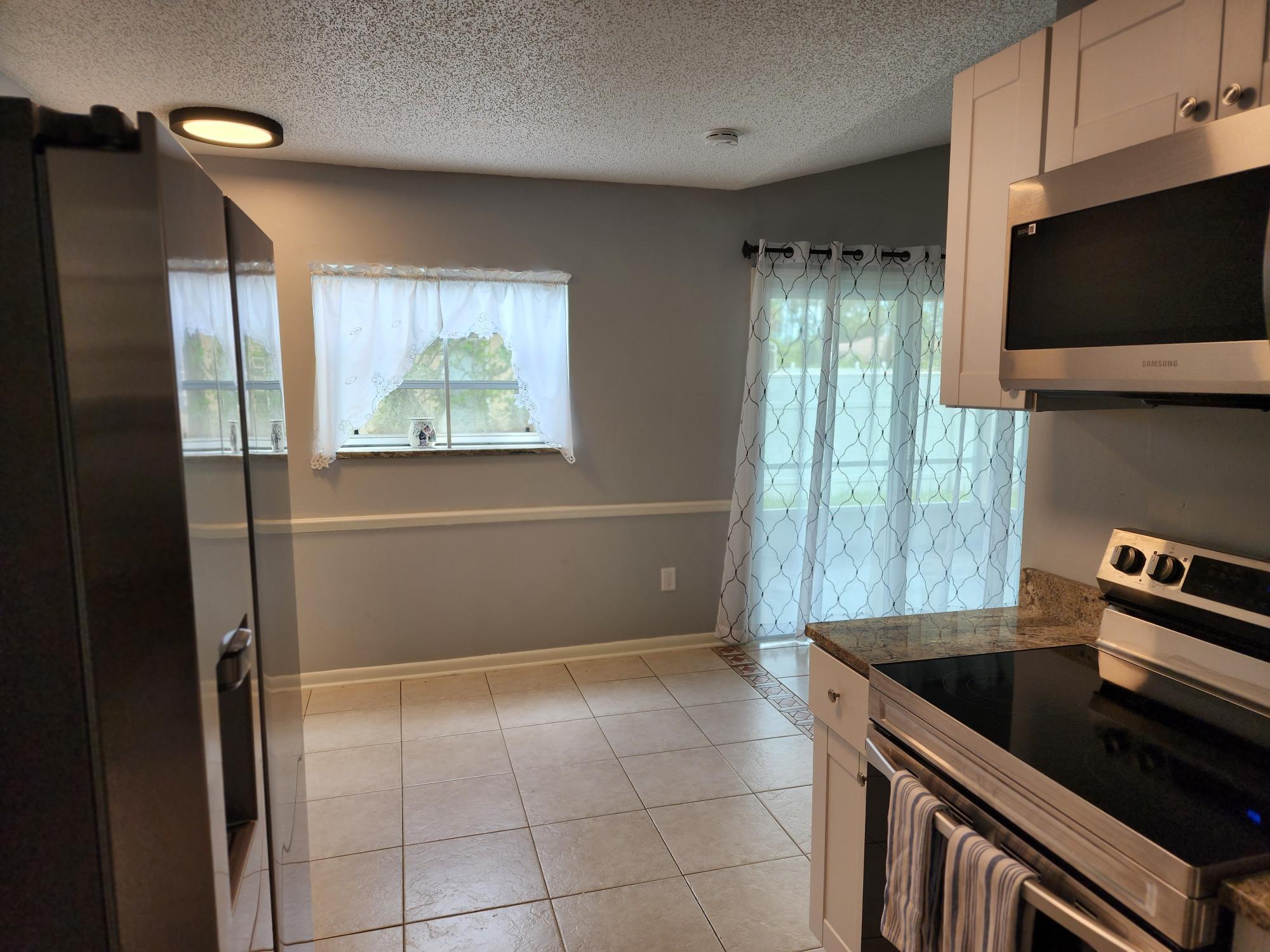 EAT IN AREA - 13 Empress Ln