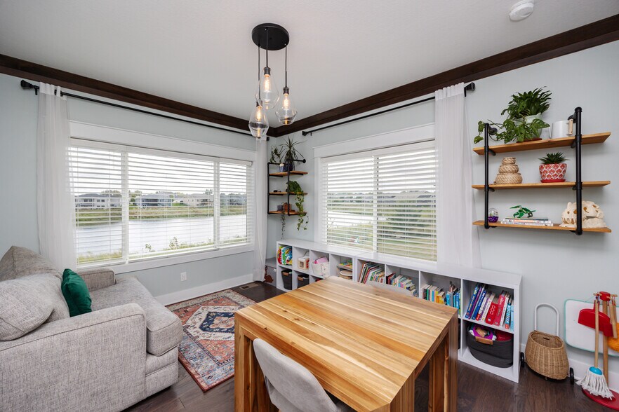 Building Photo - 9440 Rushbrook Dr